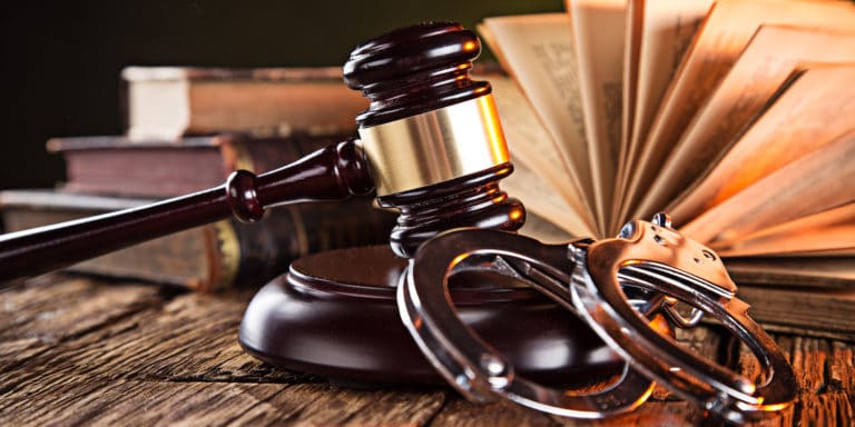 Адвокат по уголовным делам